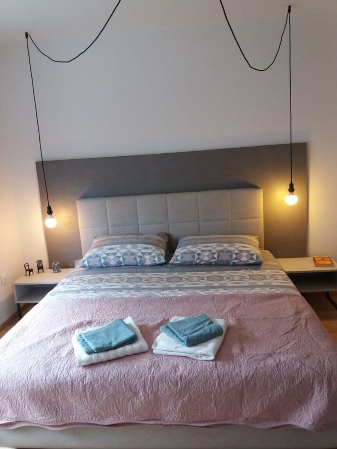 Lola App In City Center, 4+1 Pax Pula Exterior foto