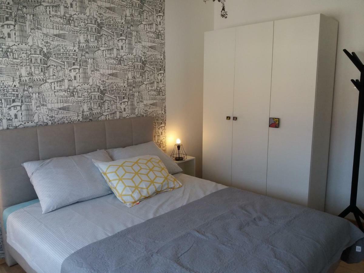 Lola App In City Center, 4+1 Pax Pula Exterior foto