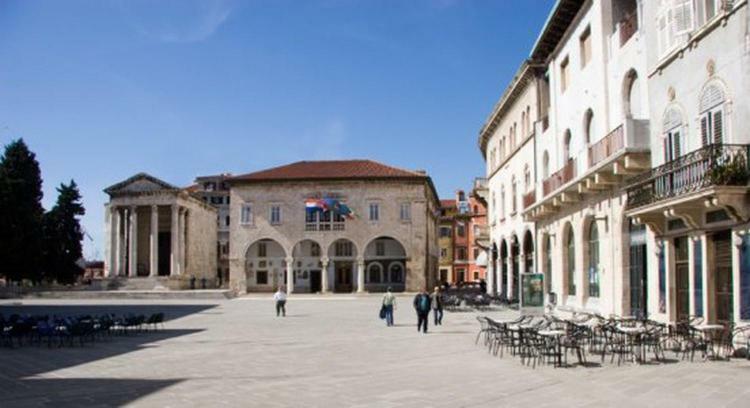 Lola App In City Center, 4+1 Pax Pula Exterior foto